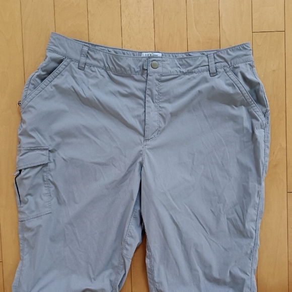 NEW  L L Bean Trail Comfort Lightweight Outdoor Waterproof Cargo Pants XL/L Gray - Picture 6 of 17
